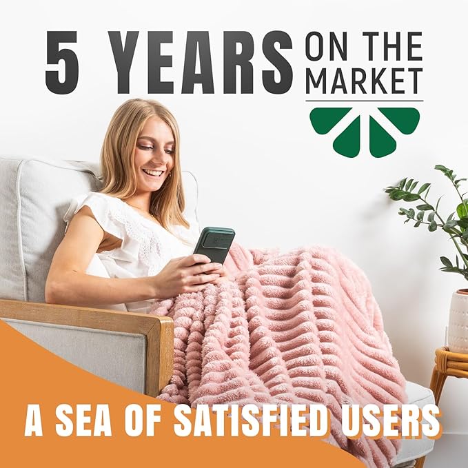 GO Premium Ultra Soft Twin Blanket for Couch - Pink Fleece Blanket for Living Room, Bedroom, Home Decor - Small Couch Blanket for Men, Women (60x80 Inches)