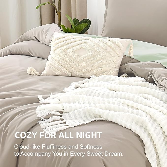 Litanika Comforters Oatmeal Oversized King Size, 3 Pieces Lightweight Solid Bedding Comforter Set, All Season Fluffy Bed Set (120x98In Comforter & 2 Pillowcases)