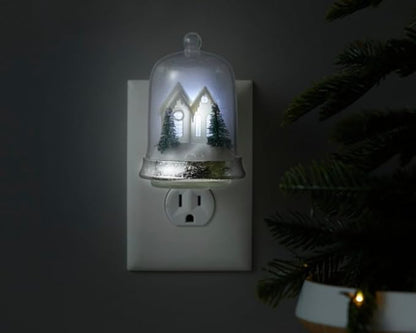 Yankee Candle Twinkle Snow Globe ScentPlug Diffuser with LED and Balsam Forest Home Fragrance Refill