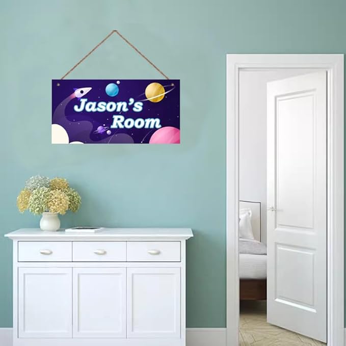 Personalized Signs Spacecraft Sign Alien Wall Art Decoration Exquisite Decorative Signs for Kids Room Planet Wall Art Decor Outer Space Themed Nursery Decor For Boys Bedroom