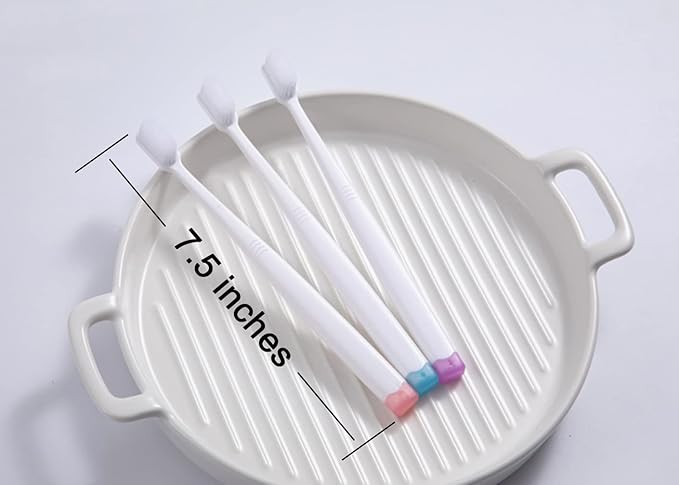 Emmeliestella Cat Head Brush, Cat acne Cleaner, Silicone bristles, not hurt the facial skin, Gently remove cat eye discharge & jaw black spots, Easy to handle & clean & remove hair, 2PCS-Mewly Pet