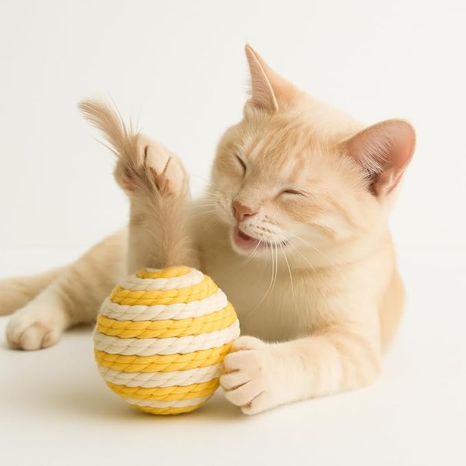 Ball for cat with Feathers - Balls for Cats – Natural Toy for Indoor Cats – Eco-Friendly, Durable, Interactive Play Balls for Kittens – Pet-Safe Chew & Scratch Toys (Yellow)-Mewly Pet