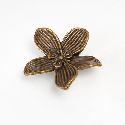 Flower Cabinet Knobs, Antique Brass, 4 Pack, Zinc Alloy Decorative Hardware for Decorative Handles for Furniture, Vanity, Kitchen,Closet, Bathroom – Unique Antique Pull
