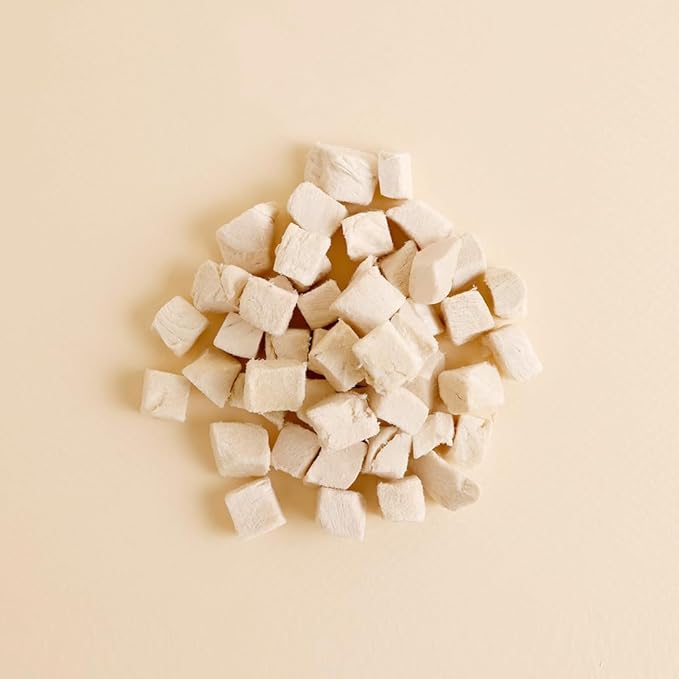 Freeze Dried Raw Single Ingredien Chicken Bite Dog Treats & Cat Treats – 15oz Chicken Breast - High Protein, Grain Free, Bite-Sized, Weight Control Training Treats Snacks-Mewly Pet