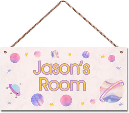 Personalized Universe Sign, Outer Space Theme Wall Art Decor Custom Name Door Plate for Kids Room Nursery Planet Stars Door Art Décor For Girls Boys Room Little Man Cave