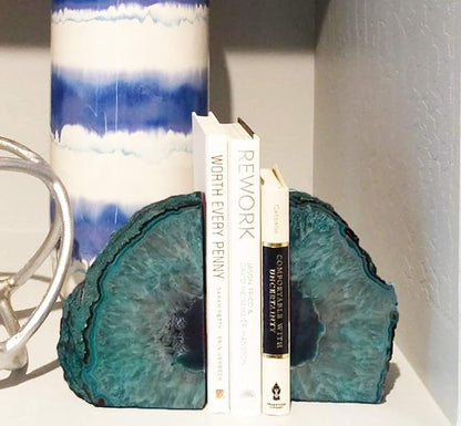 AMOYSTONE Geode Bookends Heavy Duty Agate Large Stone Bookend Decorative Crystal Quartz Book Ends Dyed Teal with Rubber Bumpers(1 Pair, 6-8 LBS)