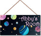 Personalized Galaxy Star Sign Solar System Signs Custom Name Decoration Exquisite Decorative Signs for Kids Room Baby Nursery Door Wall Art Decor Outer Space Themed Decor For Girls Bedroom Boys Room