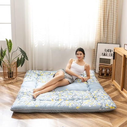 MAXYOYO Little Floal Japanese Futon Floor Mattress, Bed Mattress Topper Portable Thick Sleeping Pad Floor Bed Roll Up Camping Mattress Folding Couch Bed Mattress Pad for Guest Room, Full Size
