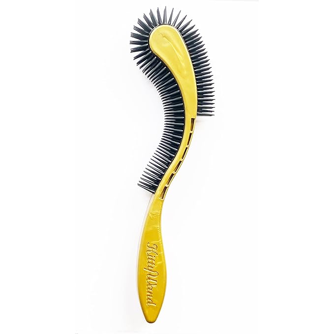 (Gold) Designed for Comfort,Created for Results. This innovative brush features multi-contour bristles that gently adapt to your cats body providing a stress-free brushing experience.-Mewly Pet