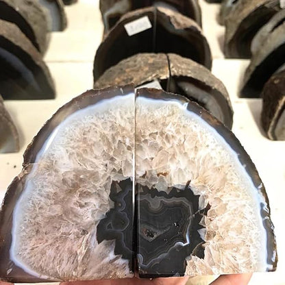 AMOYSTONE Geode Bookends Heavy Duty AgateStone Bookend Decorative Large Crystal Quartz Book Natural Black with Rubber Bumpers(1 Pair, 6-8 LBS)