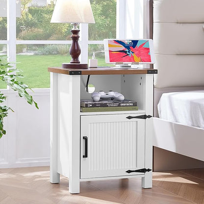 Antique White Nightstand Set of 2, 18 Inch Farmhouse Night Stand with Charger Station and USB Port, Modern Couch Side Table with Magnetic Door and Storage Shelf, Bedside Tables for Bedroom