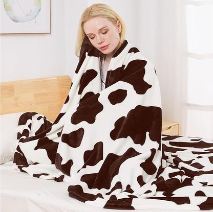 Richave Fleece Cow Print Blanket for All Season - Premium Lightweight Anti-Static Brown and Ivory Throws Travel Blankets Plush Gift for Daughter Mom, Bedroom Decor 51" x 60"(Brown Cow)
