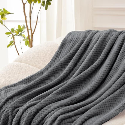 Exclusivo Mezcla Fleece Bed Blanket King Size, Super Soft and Warm Blankets for Couch, Sofa and Bed Waffle Textured, Cozy, Fuzzy and Lightweight (Dark Grey, 90x104 Inches)