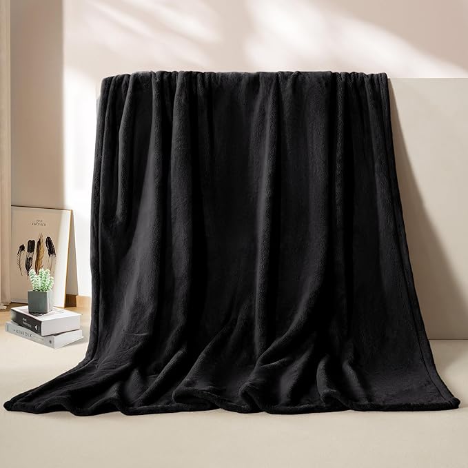 BEAUTEX Fleece Blanket King Size Super Soft Flannel Throw Blanket Lightweight Fuzzy Plush Blanket for Couch Sofa or Bed All Seasons (Black, 108" x 90")