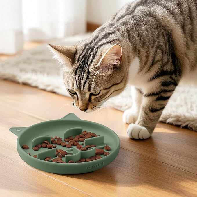 Coomazy Silicone Slow Feeder Dog Cat Bowls, Interactive Puzzle Toy for Pets Dry/Wet Food Training, Keeps Dogs Cats Busy, Prevents Puppy Kitty Overeating (Green, 0.8 Cup)-Mewly Pet
