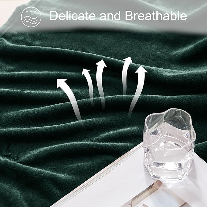 Exclusivo Mezcla Extra Large Fleece Throw Blanket for Couch, Sofa, 300GSM Super Soft and Warm Blankets, Forest Green Throw All Season Use, Cozy, Plush, Lightweight, 50x70 Inches