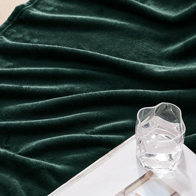 Exclusivo Mezcla Fleece Blanket Queen Size for Bed, Super Soft and Warm, All Season Use, Cozy, Plush, Lightweight, 90x90 Inches, Forest Green