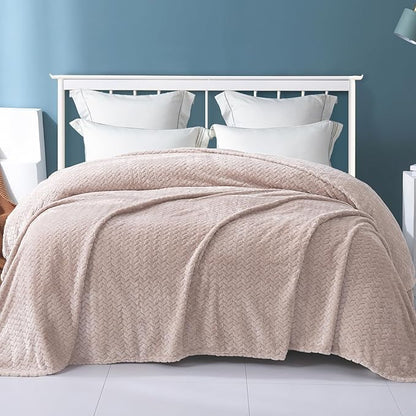 Exclusivo Mezcla Fleece Twin Size Blanket for Bed, 90x66 Inches Soft Cozy Jacquard Flannel Blankets, Lightweight Fuzzy Plush Warm for Winter, Camel