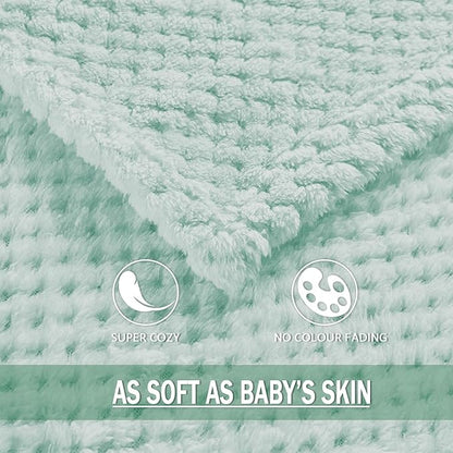 Exclusivo Mezcla Fleece Bed Blanket King Size, Super Soft and Warm Blankets for Couch, Sofa and Bed Waffle Textured, Cozy, Fuzzy and Lightweight (Mint Green, 90x104 Inches)