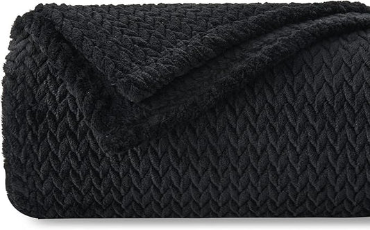 NEWCOSPLAY Super Soft Throw Blanket Black Premium Silky Flannel Fleece Leaves Pattern Lightweight Bed Blanket All Season Use (Black, Throw(50"x60"))