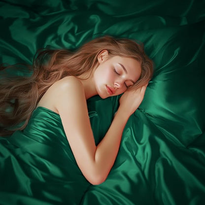 Love's cabin Satin King Sheet Sets - 4 Piece Dark Green Silky Sheets King Size Bed with Deep Pocket, Luxury Silk Feel King Size Satin Sheet Set (1 Flat Sheet,1 Fitted Sheet,2 Pillow Cases)