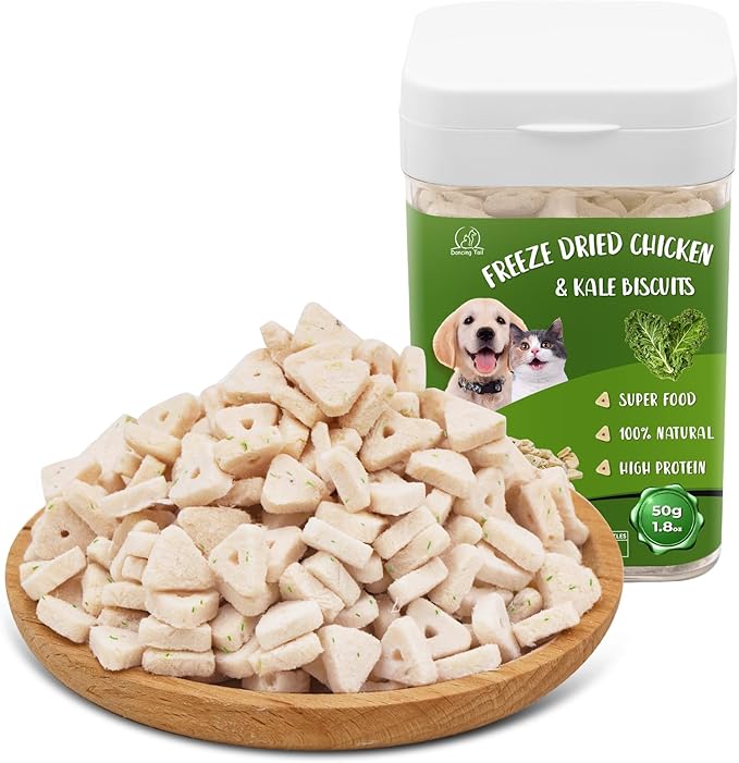 Freeze Dried Chicken & Kale Cube Cat & Dog Treats Biscuits, Dehydrated High Protein Weight Control Traing Treats for Small Dogs Cats 1.8 Ounce-Mewly Pet