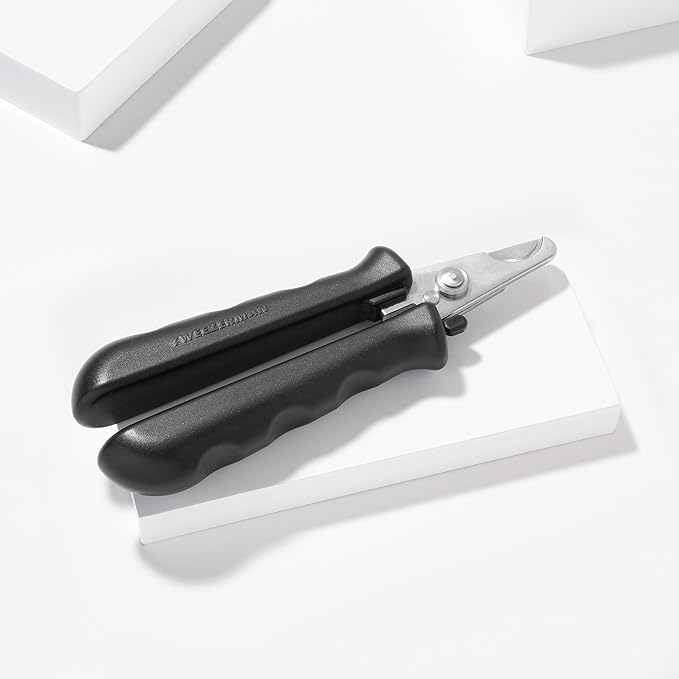 Tweezerman Large Nail Clippers for Dogs & Cats, Manual Professional Cat & Dog Nail Trimmer with Ergonomic Handle-Mewly Pet