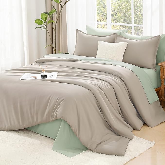 Litanika Comforters Oatmeal Oversized King Size, 3 Pieces Lightweight Solid Bedding Comforter Set, All Season Fluffy Bed Set (120x98In Comforter & 2 Pillowcases)