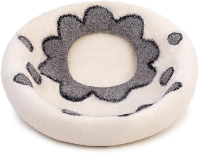 Woolygon Premium Felt Cat Cave Bed – Wool Kitty Beds Handcrafted Kitten Caves Bed for Indoor Cats - Made from 100% Eco-Friendly Merino Wool, Foldable Cat Hidewawy Covered Cat House Pod (Flower Collar)-Mewly Pet