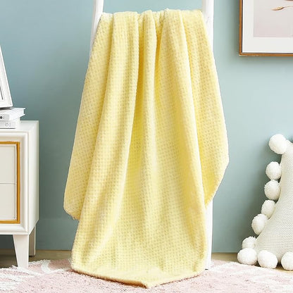 Exclusivo Mezcla Fleece Throw Blanket, Super Soft and Warm Blankets for Couch, Sofa and Bed Waffle Textured, Cozy, Fuzzy and Lightweight (Light Yellow, 40x50 Inches)