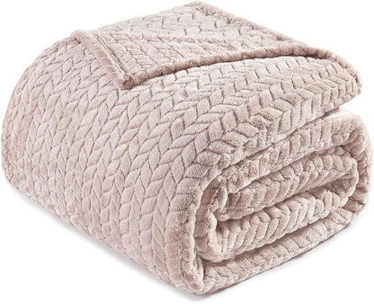 Exclusivo Mezcla Fleece Twin Size Blanket for Bed, 90x66 Inches Soft Cozy Jacquard Flannel Blankets, Lightweight Fuzzy Plush Warm for Winter, Camel
