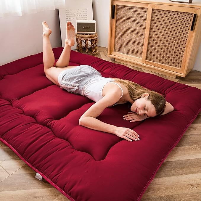 MAXYOYO Japanese Floor Mattress Futon Mattress, Thicken Sleeping Pad Foldable Roll Up Floor Futon for Adults Tatami Mat Dormitory Bed Lounger, Burgundy, Twin