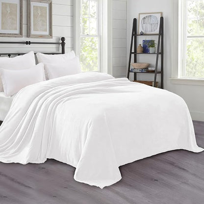 Exclusivo Mezcla Fleece Blanket King Size for Bed, Super Soft and Warm, All Season Use, Cozy, Plush, Lightweight, 90x104 Inches, Pure White
