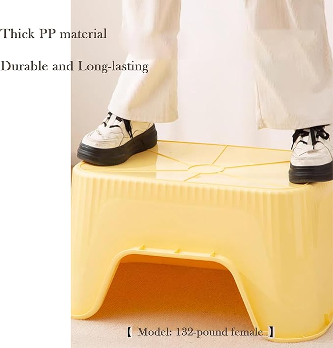 Vealind Jumbo Litter Box, XL Litter Boxes for Big Cats, Extra Large Space, High Sided Litter Pan, Leak-Proof & Anti-Splashing, Easy Clean & Durable (25” * 17” * 13” Yellow)-Mewly Pet