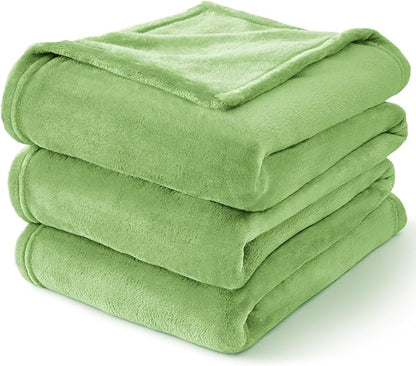 BEDELITE Fleece Blanket Grass Green Throw Blankets for Couch & Bed, Luxury Plush Cozy Fuzzy Blanket 50" x 60", Super Soft Warm Lightweight Throw Blanket for Travel Camping