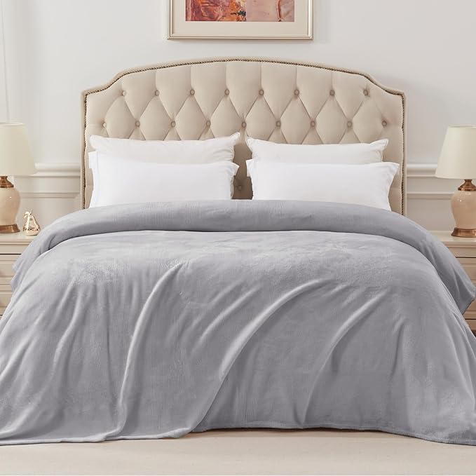 Exclusivo Mezcla Fleece Blanket Twin Size for Bed, Super Soft and Warm, All Season Use, Cozy, Plush, Lightweight, 90x66 Inches, Light Grey