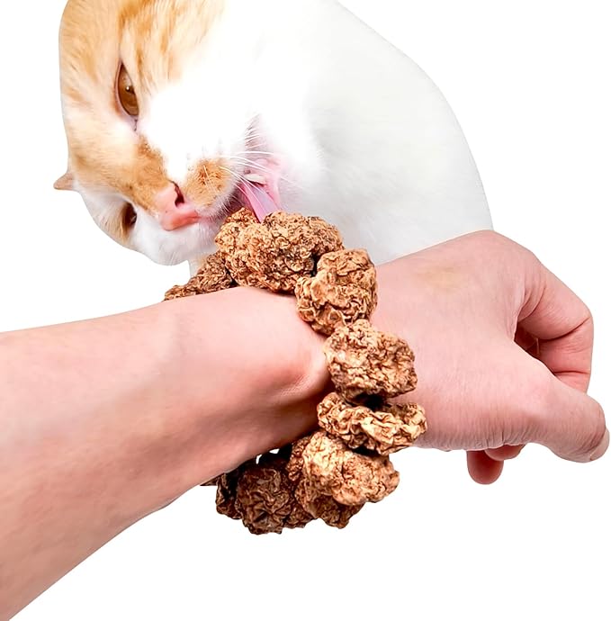 Natural Silvervine Gall Fruit Cat-Attracting Bracelet,Interactive Cat Toy for Indoor Cats,Cat Chew Toy with Gallfruit | Catnip & Silvervine Alternative, Stress Relief & Gift-Mewly Pet