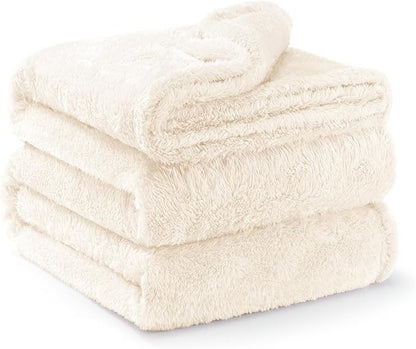 Exclusivo Mezcla Plush Fuzzy Fleece Bed Blanket Queen Size, Super Soft, Fluffy and Warm Blankets Suitable for All Seasons (Ivory, 90x90 Inches)