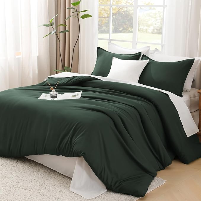 Litanika Forest Green Comforter Set Queen Size, 3 Pieces Lightweight Solid Bedding Comforter Set, All Season Fluffy Bed Set (90x90In Comforter & 2 Pillowcases)