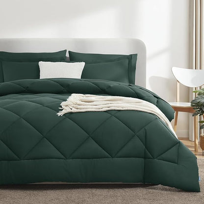 CozyLux Queen Comforter Set Forest Green - Bed in a Bag Queen Size 7 Pieces, Luxury Soft Bed Set for All Seasons, Bedding Set with Down Alternative Comforter, Sheets, Pillowcases & Shams
