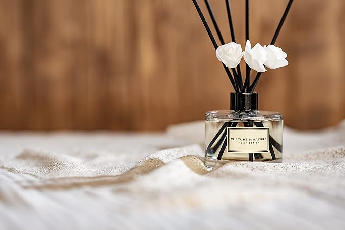 CULTURE & NATURE Reed Diffuser Set 6.7oz (200ml) English Pear & Freesia Scented Diffuser with Sticks Home Fragrance Reed Diffuser for Bathroom Shelf Decor