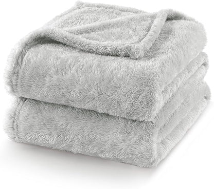 Exclusivo Mezcla Plush Fuzzy Fleece Bed Blanket Twin Size, Super Soft, Fluffy and Warm Blankets, Suitable for All Seasons (Light Grey, 90x66 Inches)