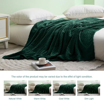 Exclusivo Mezcla Fleece King Size Blanket for Bed, 90x104 Inches Soft Cozy Jacquard Flannel Blankets, Lightweight Fuzzy Plush Warm for Winter, Forest Green