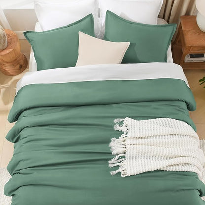 Litanika Comforters Queen Size Haze Green, 3 Pieces Lightweight Solid Bedding Set & Collections, All Season Fluffy Bed Set (90x90 Inches Comforter & 2 Pillowcases)
