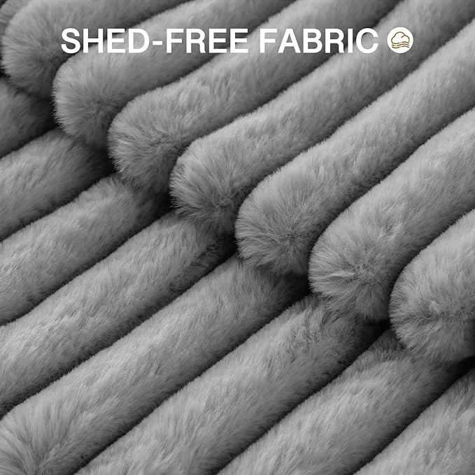 MEWOOFUN Donut Dog Beds for Small Dog, Calming Bed Round Cute Puppy Bed with Non-Slip Bottom, Fluffy Washable Pet Bed for Puppy and Kitten (Grey, S (25x25x7))-Mewly Pet