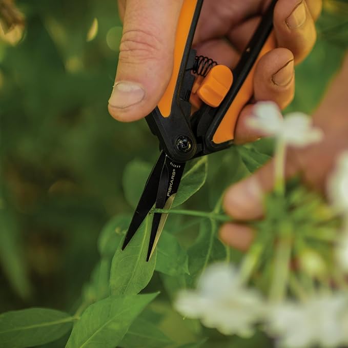 Fiskars 6" Pruning Scissors (2-Pack) for Flowers, Buds, Weeds and Small Plants, Garden Snips with Resin Resistant Nonstick Stainless Steel Blades, Gardening Trimmers with Comfortable Handle-Mewly Pet