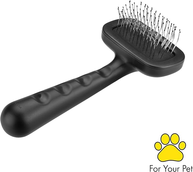 Tweezerman Dog and Cat Slicker Brush for Small Pets, Grooming Brush with Coated Bristles to Prevent Scratching and Ergonomic Handle-Mewly Pet