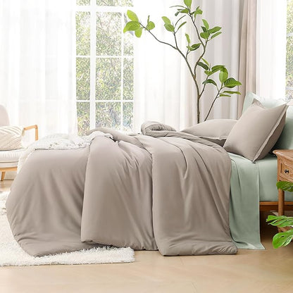 Litanika Comforters Oatmeal Oversized King Size, 3 Pieces Lightweight Solid Bedding Comforter Set, All Season Fluffy Bed Set (120x98In Comforter & 2 Pillowcases)