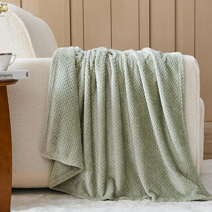 NEWCOSPLAY Super Soft Queen Blanket Sage Green Premium Silky Flannel Fleece Leaves Pattern Lightweight Bed Blanket All Season Use (Sage Green, Queen(90"x90"))