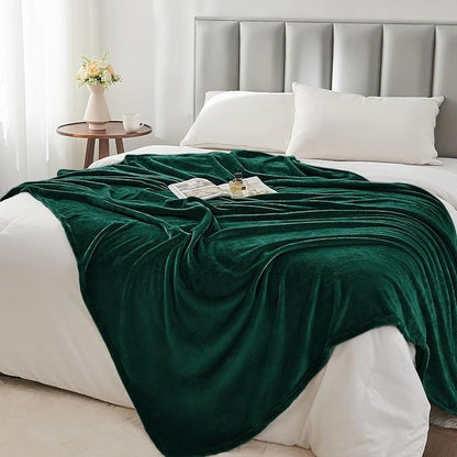 BEDELITE Fleece Blanket Twin Size Forest Green Throw Blankets for Couch & Bed, 300GSM Luxury Plush Cozy Fuzzy Blanket 60x80 inches, Super Soft Warm Lightweight Throw Blanket for Travel Camping